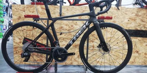 Madone SL 6 AXS